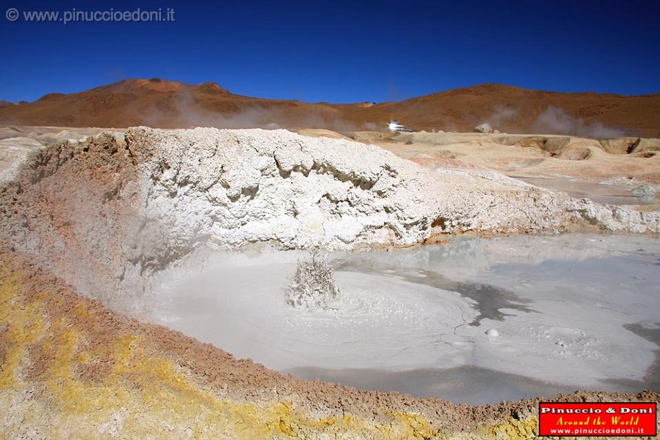 BOLIVIA 2 - Geyser Sol de Manana - 12.jpg